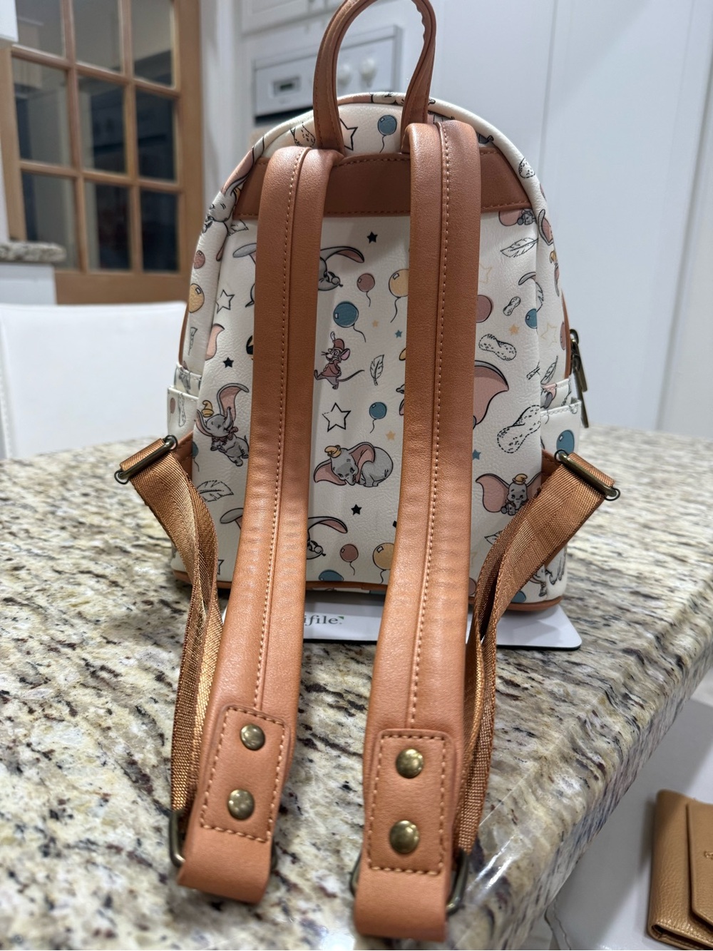 Vintage Disney x Loungefly Dumbo Cream Mini Backpack for Kids - Never Used - Picture 8 of 8